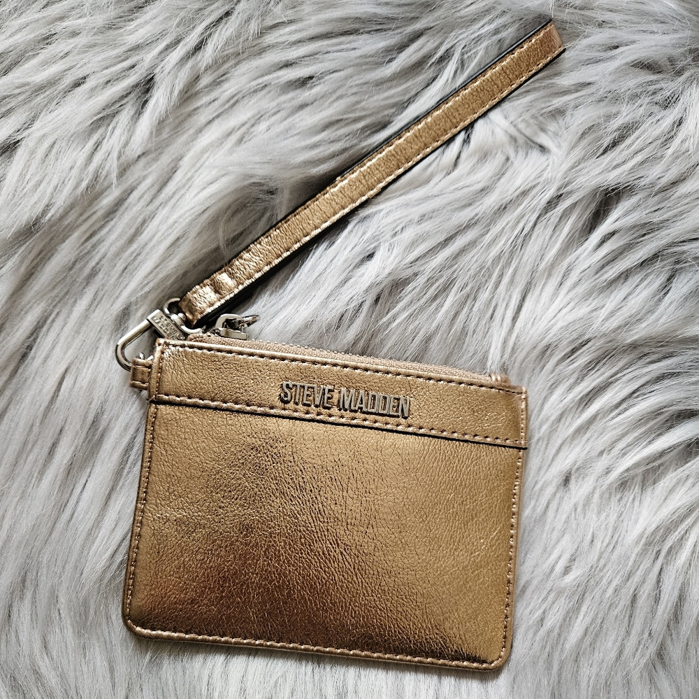 Steve Madden Rose Gold Wristlet